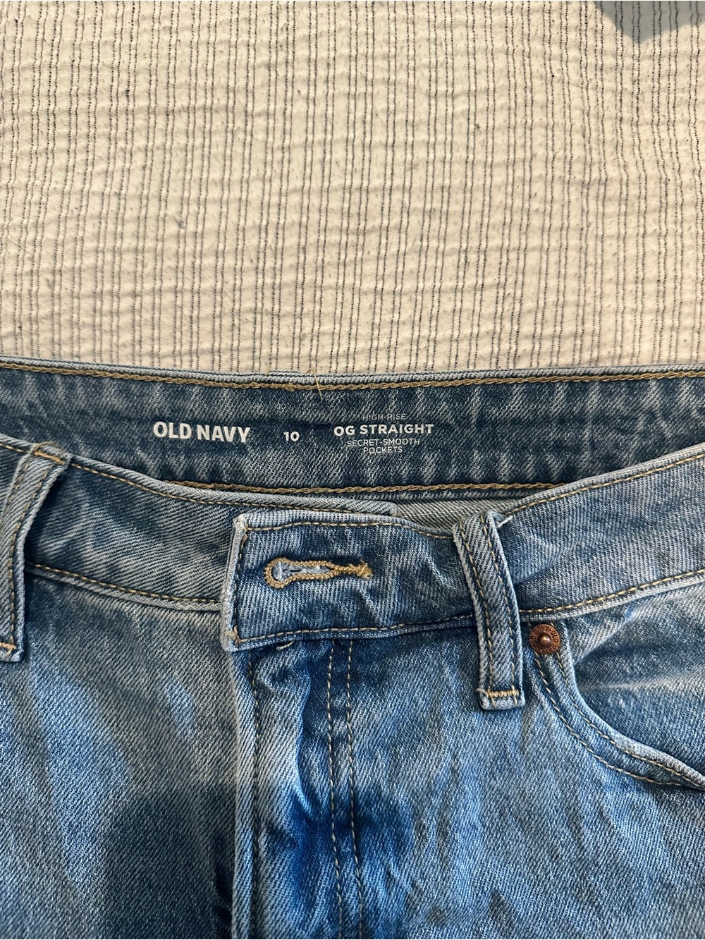 Old Navy Women’s Boyfriend Jeans - Light Blue Denim